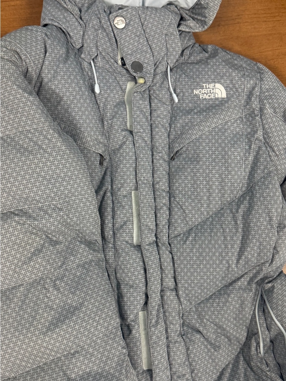 The North Face women’s Grey Patterned ski and snow Puffer Jacket